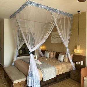 Zimmer mit Kingsize-Bett und mit Ozeanblick